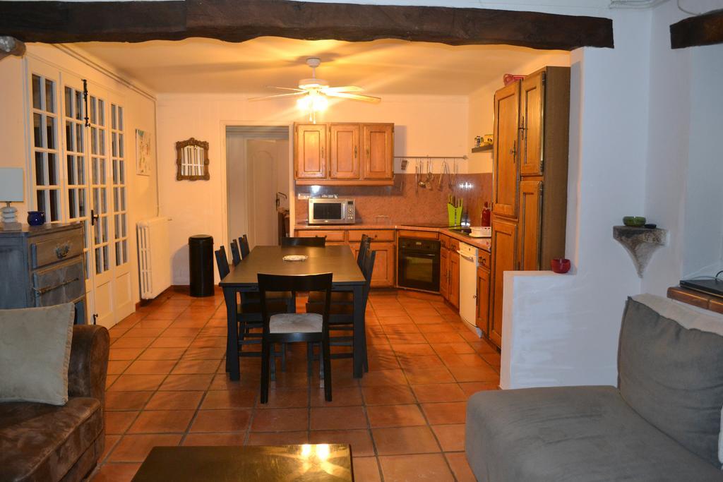 Hôtel Mas Les Filaos  à Carpentras Extérieur photo