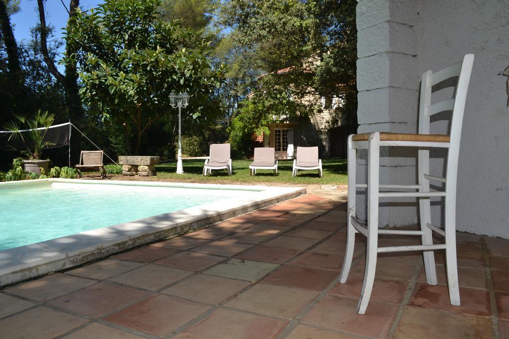 Hôtel Mas Les Filaos  à Carpentras Extérieur photo
