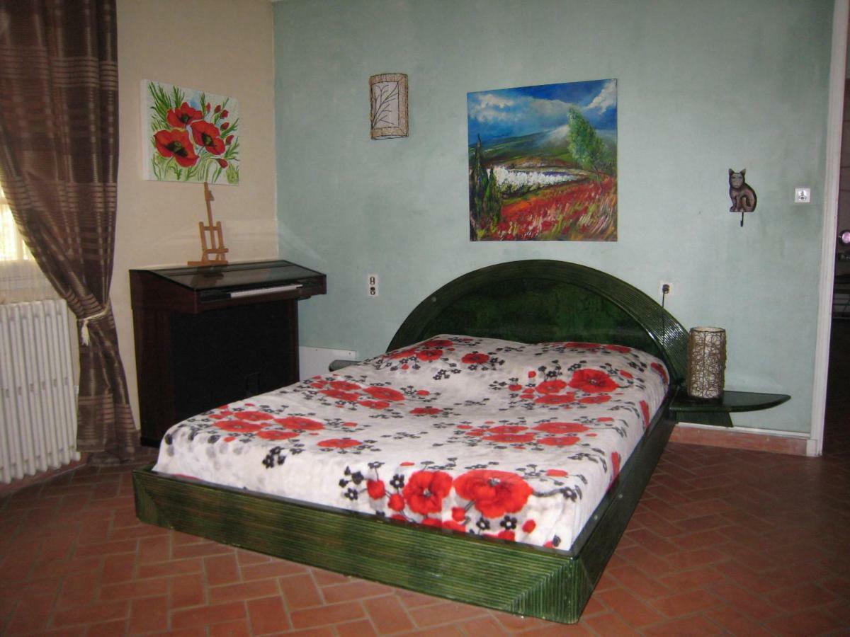 Hôtel Mas Les Filaos  à Carpentras Extérieur photo